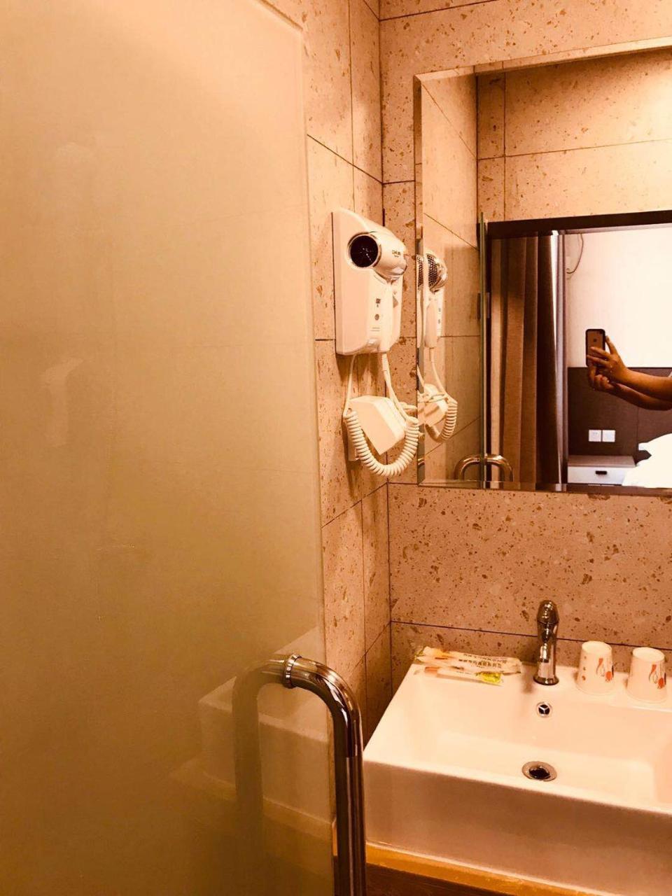 Beijing XinHuaYuan Hotel Bagian luar foto